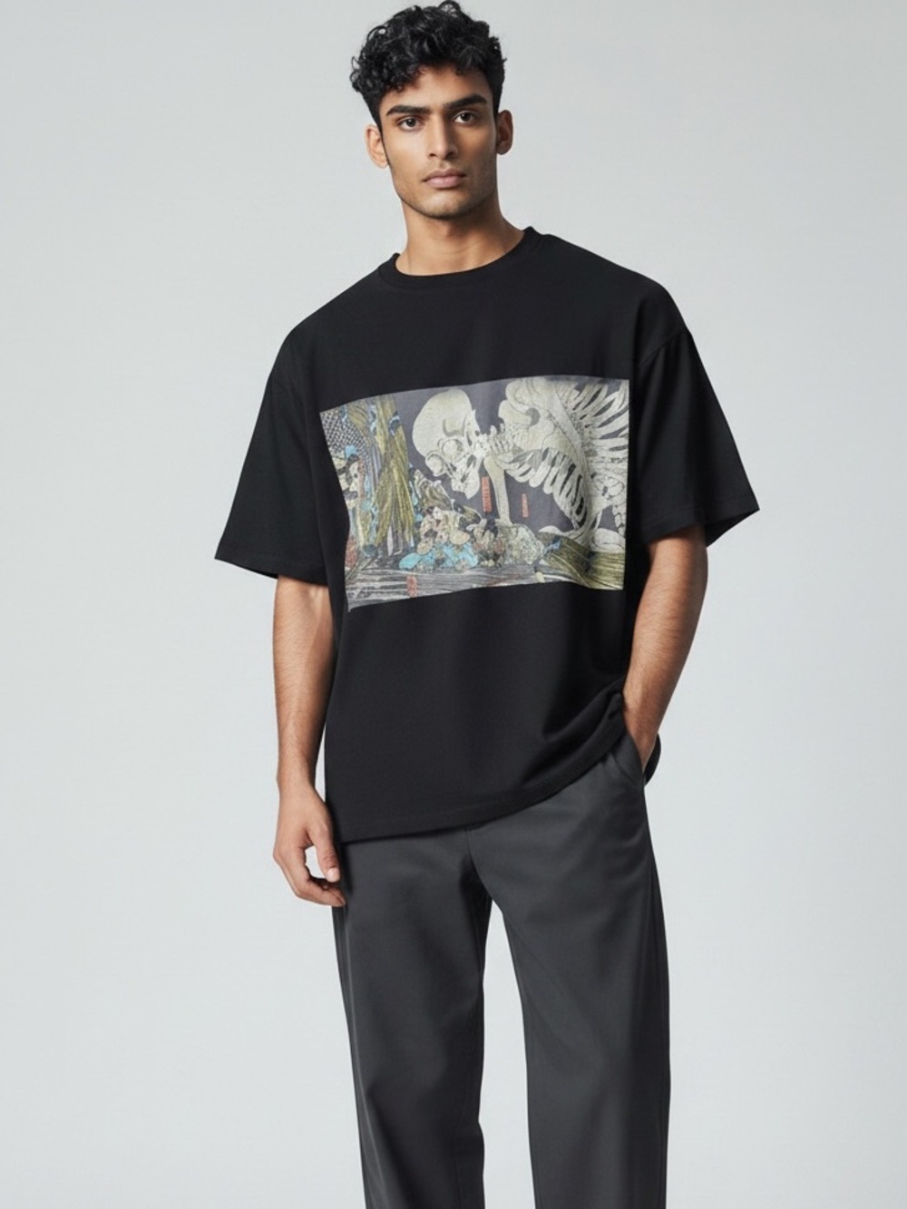 Uniqlo UT × Museum of Fine Arts Boston Takiyasha Skeleton
Spectre Graphic T-Shir